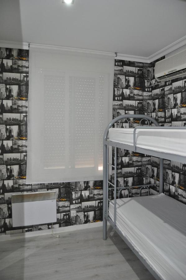 Hostal Gala Madrid Luaran gambar