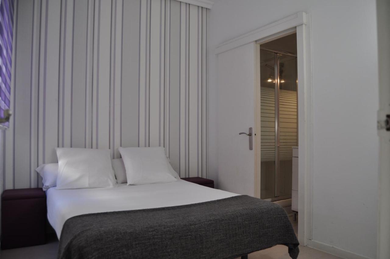 Hostal Gala Madrid Luaran gambar