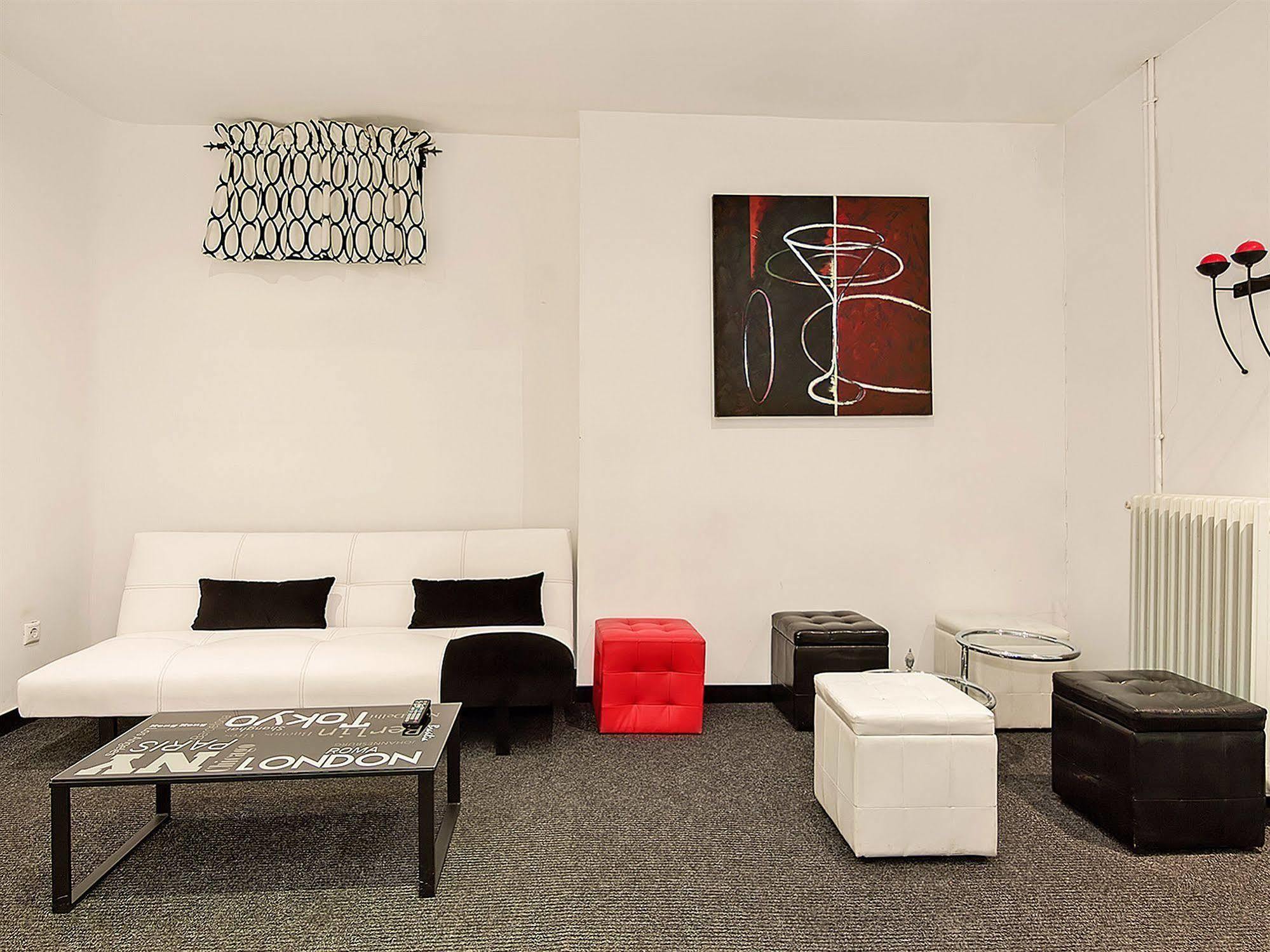 Hostal Gala Madrid Luaran gambar