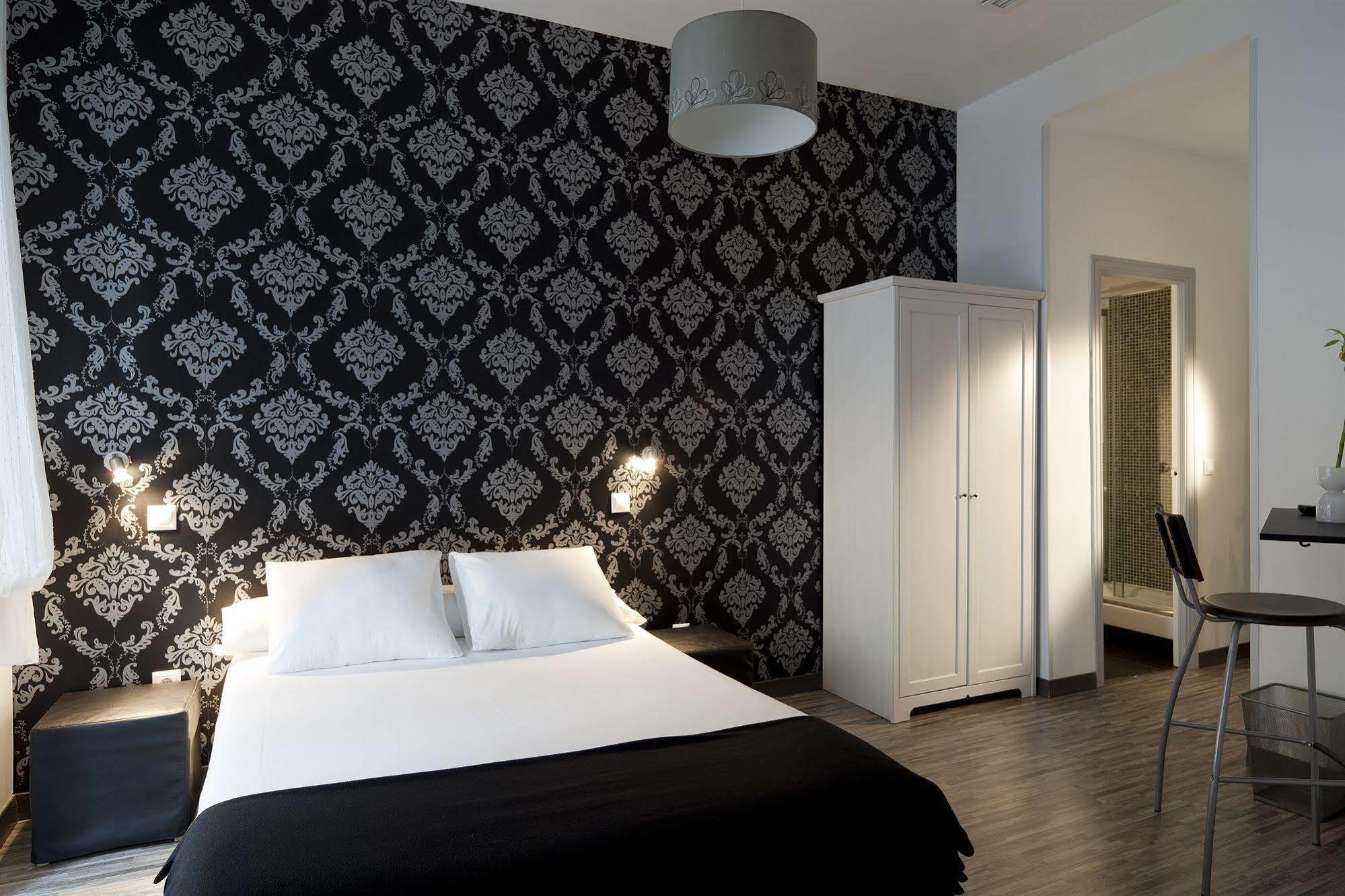 Hostal Gala Madrid Luaran gambar