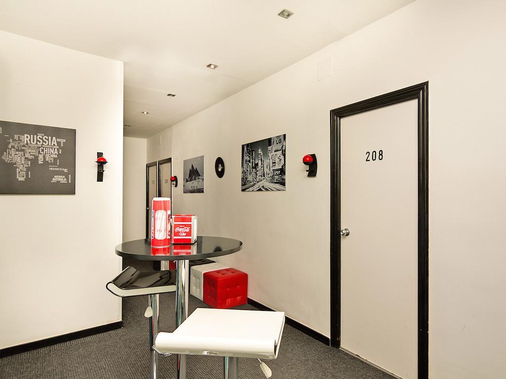Hostal Gala Madrid Luaran gambar